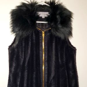 Marc New York black women faux fur vest accent Medium size
